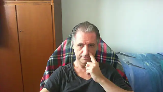 lliuk70mi online show from April 2026 03:13:02 PM