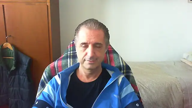 lliuk70mi online show from May 2026 01:25:02 PM