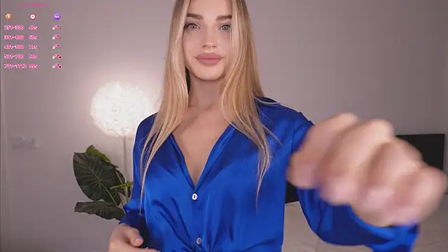 Snapshot of Nicole_youthfull chatting on January 2025 08:10:02 PM Nicole youthfull online show from January 2025 08:10:02 PM