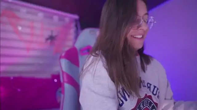 milly kenner online show from October 2025 04:50:02 PM