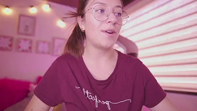 milly kenner online show from April 2026 07:31:01 PM