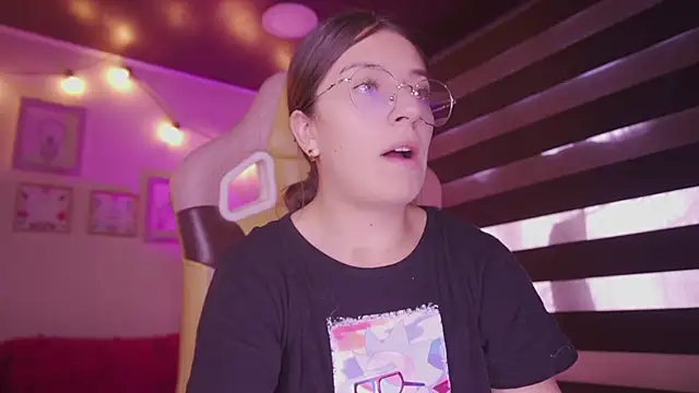 milly kenner online show from January 2026 03:16:02 PM