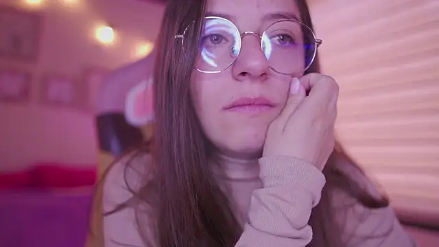 milly kenner online show from March 2026 08:32:01 PM