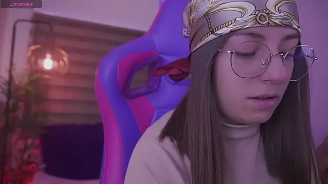 milly kenner online show from November 2025 05:12:02 PM