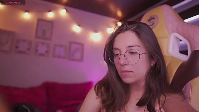 milly kenner online show from December 2025 06:42:01 PM