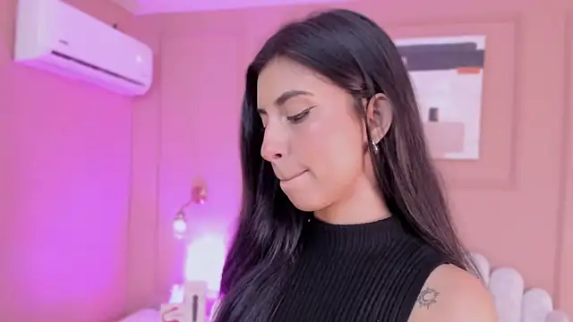 zia cooper online show from February 2026 06:48:01 PM