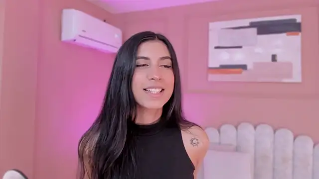 zia cooper online show from February 2026 07:00:02 PM