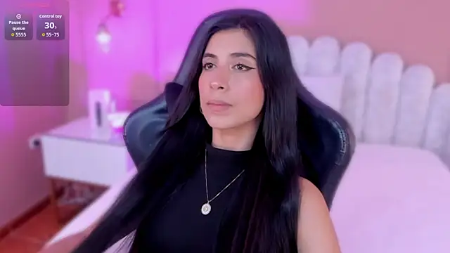 zia cooper online show from February 2026 07:00:01 PM