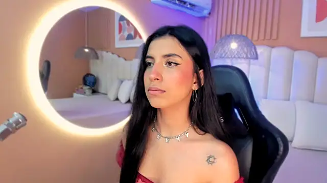 zia cooper online show from September 2025 07:04:01 PM