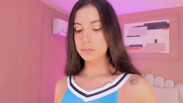 zia cooper online show from November 2025 07:03:01 PM