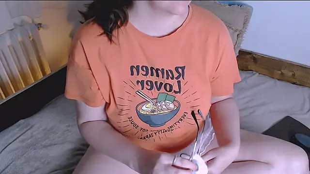 ChubbyMaia online show from May 2026 07:00:01 PM