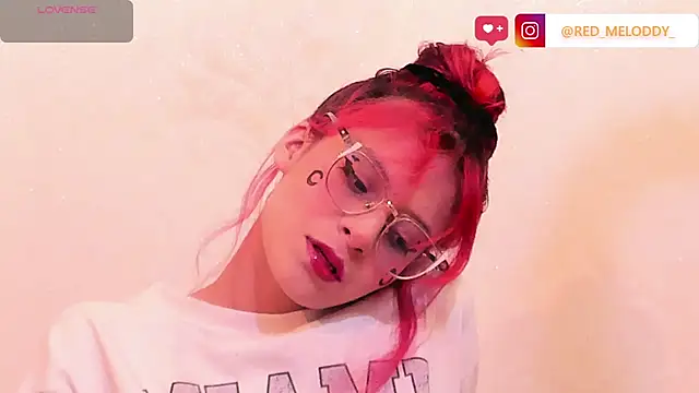 RedMeloddy online show from October 2025 08:42:01 PM