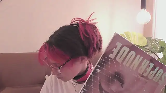 RedMeloddy online show from March 2025 07:17:01 PM