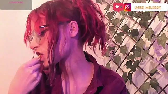 RedMeloddy online show from November 2025 09:51:01 PM