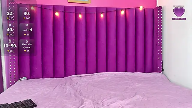 littleebonymommy online show from March 2026 07:49:01 PM