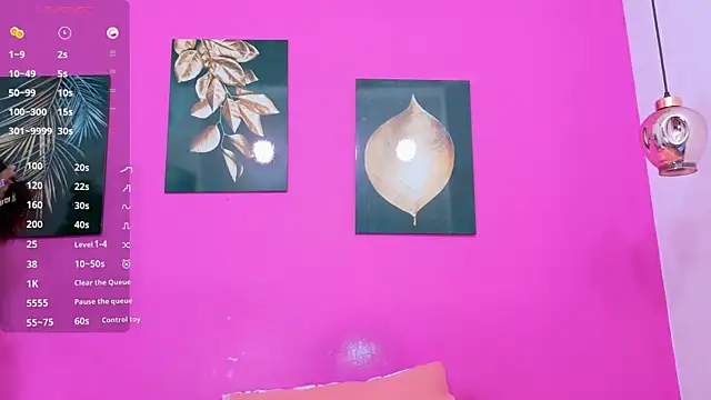 Snapshot of littleebonymommy chatting on September 2025 08:16:01 PM littleebonymommy online show from September 2025 08:16:01 PM