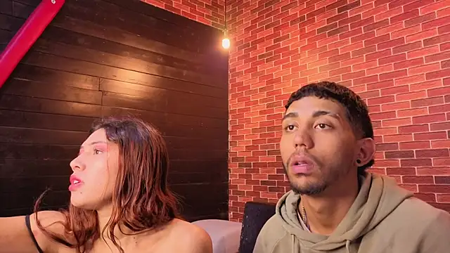 Annyeli online show from December 2025 12:18:01 PM