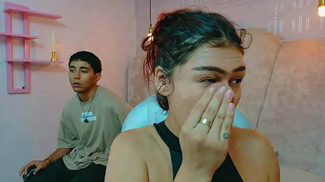 Snapshot of Annyeli chatting on November 2025 11:24:02 AM Annyeli online show from November 2025 11:24:02 AM