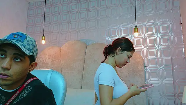 Snapshot of Annyeli chatting on November 2025 11:58:01 AM Annyeli online show from November 2025 11:58:01 AM