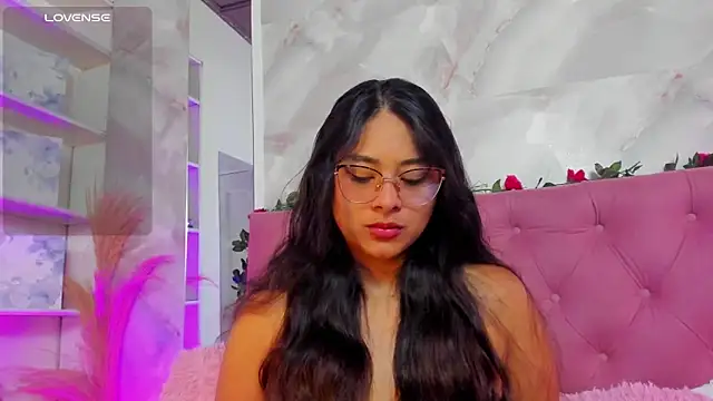 Snapshot of AnnaQueen_ chatting on September 2025 04:24:02 PM AnnaQueen online show from September 2025 04:24:02 PM