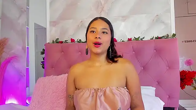Snapshot of AnnaQueen_ chatting on October 2025 04:19:02 PM AnnaQueen online show from October 2025 04:19:02 PM