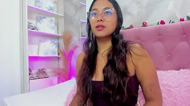Snapshot of AnnaQueen_ chatting on September 2025 04:23:01 PM AnnaQueen online show from September 2025 04:23:01 PM