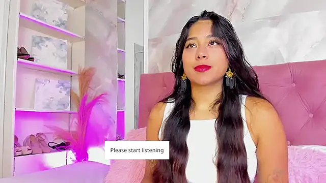 Snapshot of AnnaQueen_ chatting on October 2025 04:19:02 PM AnnaQueen online show from October 2025 04:19:02 PM