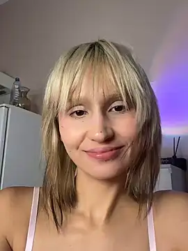Snapshot of bigbabykiki chatting on September 2025 07:55:02 AM bigbabykiki online show from September 2025 07:55:02 AM