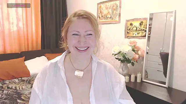  Monika sun  online show from April 2026 01:13:01 PM