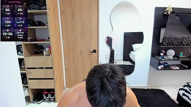 Cristhian Evans online show from October 2025 03:13:02 PM