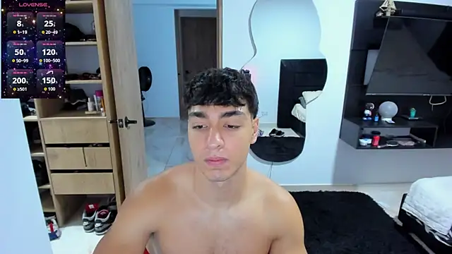 Cristhian Evans online show from October 2025 11:12:01 AM
