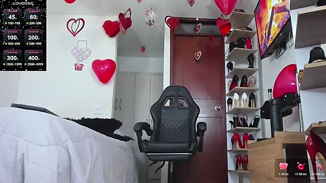 SophieBaker   online show from February 2026 01:50:02 AM