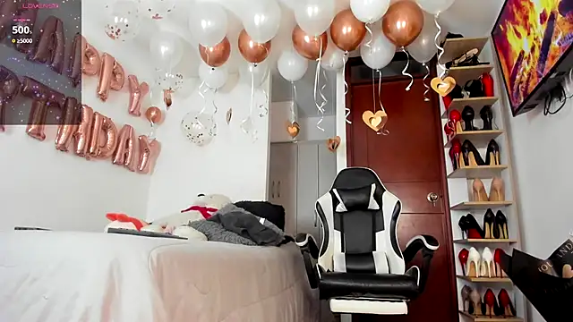 Snapshot of SophieBaker__ chatting on November 2025 04:17:02 AM SophieBaker online show from November 2025 04:17:02 AM