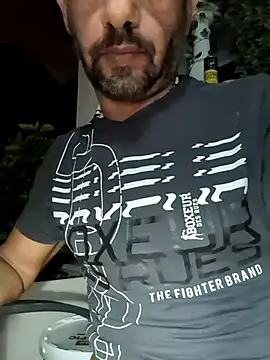 FotografoPollon online show from September 2025 09:57:02 PM