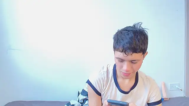 Snapshot of Justyn_Ross chatting on September 2025 03:52:02 PM Justyn Ross online show from September 2025 03:52:02 PM