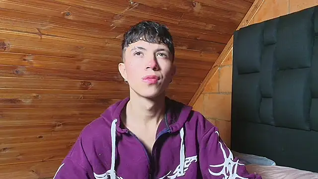 Justyn Ross online show from October 2025 05:52:02 AM