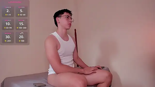 Snapshot of Alexx_oconnor chatting on March 2025 04:50:02 PM Alexx oconnor online show from March 2025 04:50:02 PM