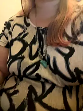 Popinasq online show from November 2025 08:31:02 PM