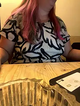 Popinasq online show from January 2026 12:39:02 AM