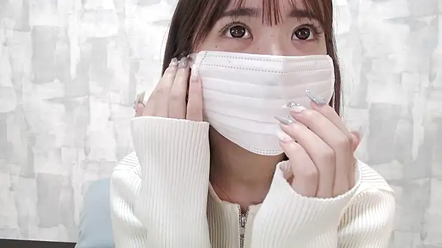 Snapshot of LOVE_MOMO_LOVE chatting on October 2025 12:17:02 PM LOVE MOMO LOVE online show from October 2025 12:17:02 PM