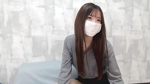 Snapshot of LOVE_MOMO_LOVE chatting on September 2025 11:17:01 AM LOVE MOMO LOVE online show from September 2025 11:17:01 AM