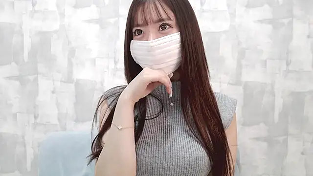 Snapshot of LOVE_MOMO_LOVE chatting on September 2025 11:54:01 AM LOVE MOMO LOVE online show from September 2025 11:54:01 AM