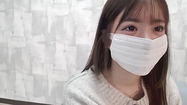 LOVE MOMO LOVE online show from November 2025 11:37:02 AM