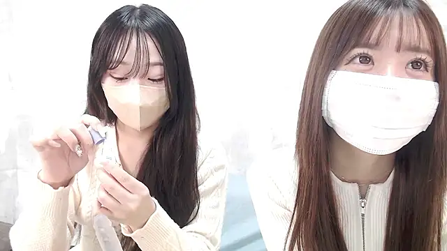 Snapshot of LOVE_MOMO_LOVE chatting on September 2025 11:17:02 AM LOVE MOMO LOVE online show from September 2025 11:17:02 AM