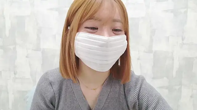 LOVE MOMO LOVE online show from January 2026 11:47:01 AM