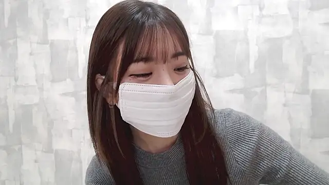 Snapshot of LOVE_MOMO_LOVE chatting on October 2025 11:00:02 AM LOVE MOMO LOVE online show from October 2025 11:00:02 AM