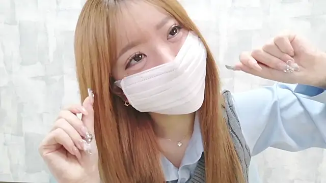 LOVE MOMO LOVE online show from March 2026 12:05:01 PM