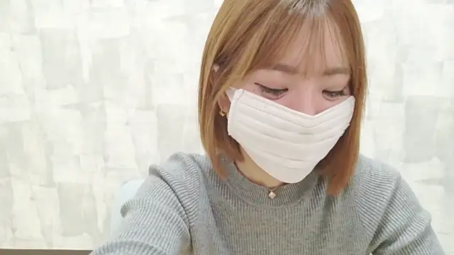 LOVE MOMO LOVE online show from April 2026 02:54:02 PM