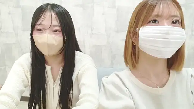 LOVE MOMO LOVE online show from May 2026 11:30:02 AM