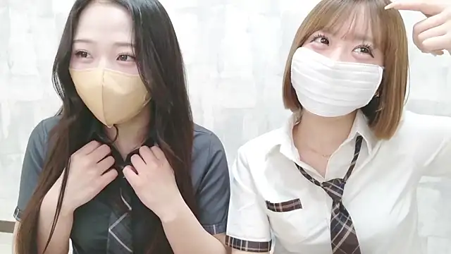 LOVE MOMO LOVE online show from March 2026 12:39:01 PM